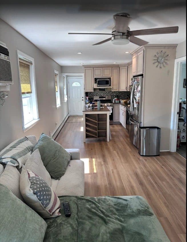 Waterproof LVP kitchen