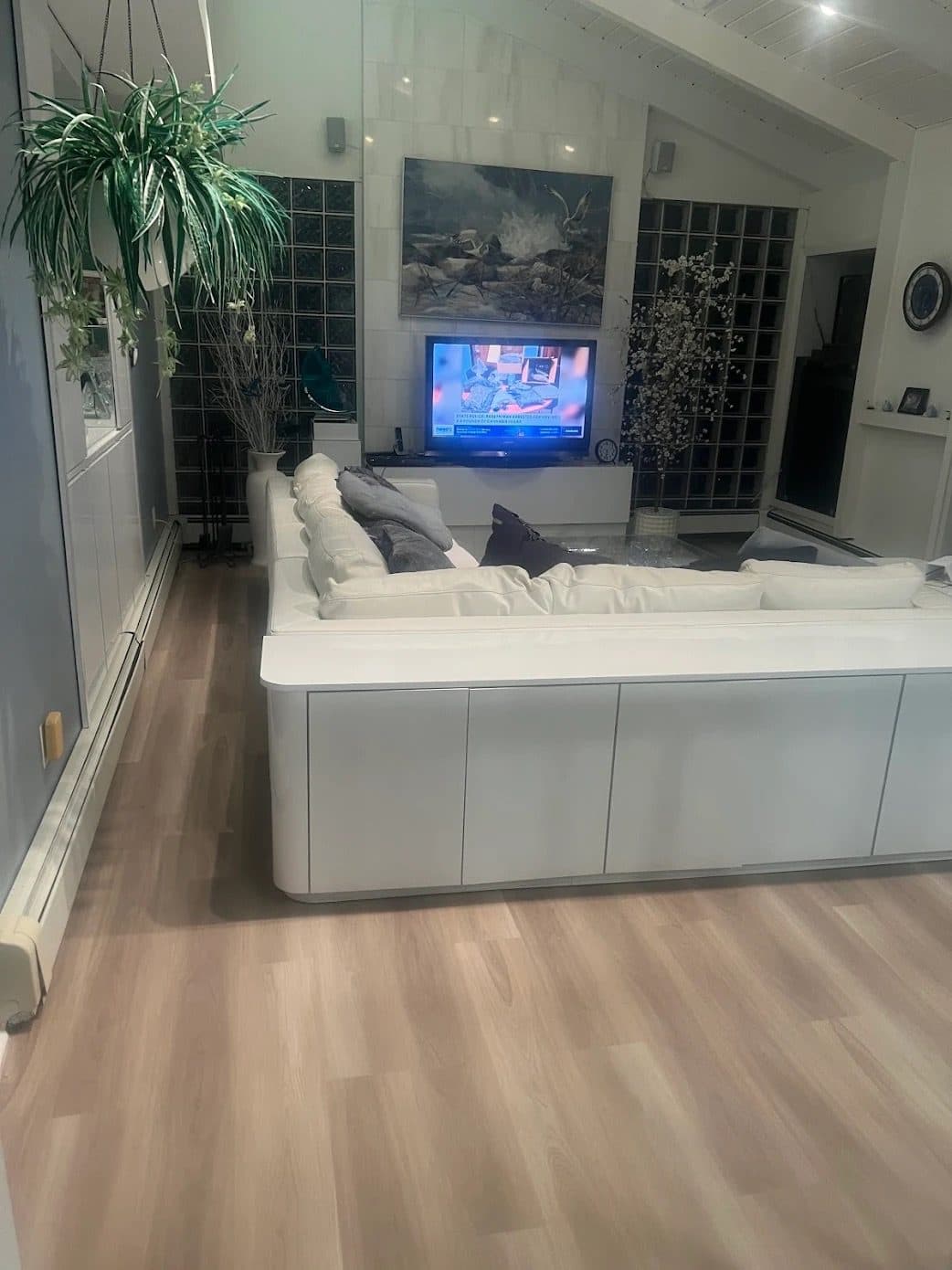 Wide-plank LVP living room